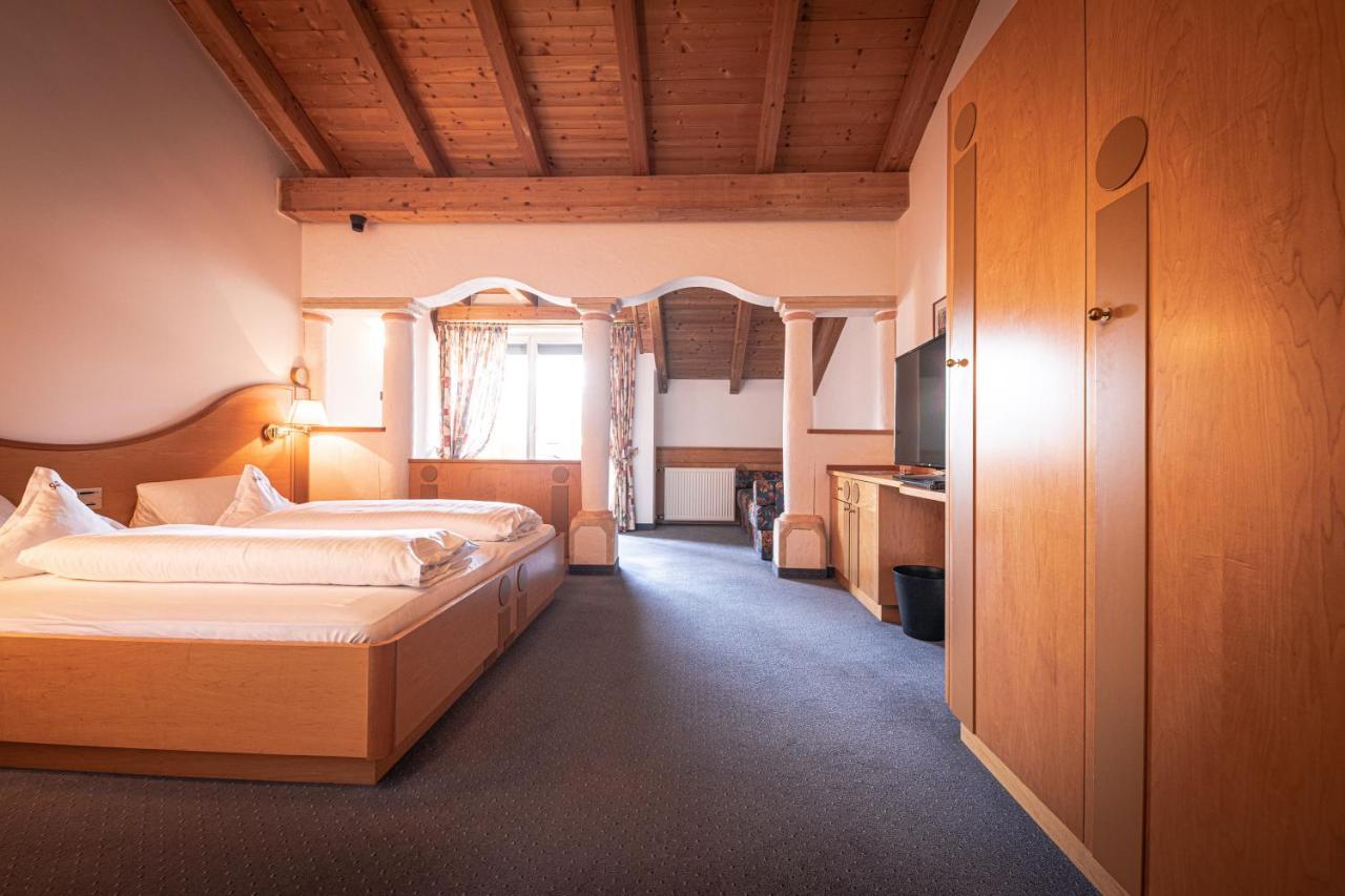 Hotel Gissbach บรูนิโก ภายนอก รูปภาพ