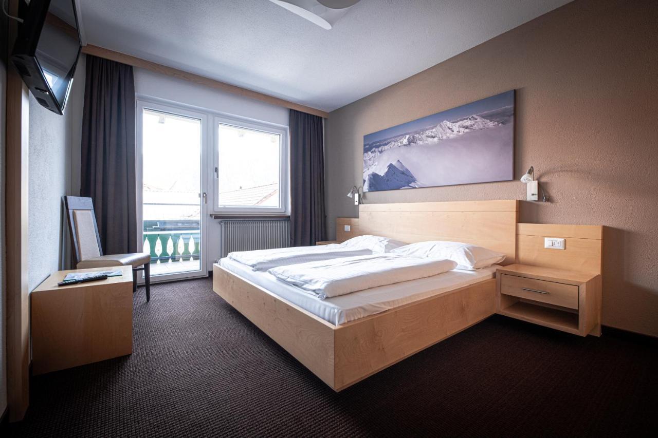 Hotel Gissbach บรูนิโก ภายนอก รูปภาพ
