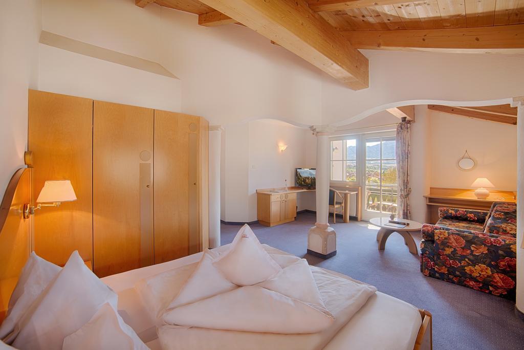 Hotel Gissbach บรูนิโก ภายนอก รูปภาพ